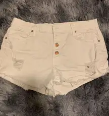 white jean shorts 