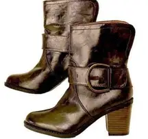 Maurices Jaina Big Buckle Wrap Ankle Boots size 9 block heel western slip ons