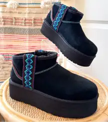 UGG Classic Ultra Mini Braid Platform Black Suede Boho Winter Boots Women’s 11