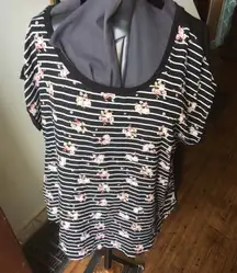 Floral striped Torrid tee with solid black back