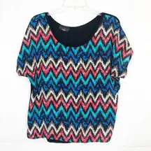 Discreet Multicolor Chevron Print Scoop Neck Top Size Large