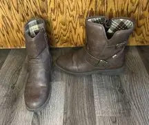 Totes Brown Woman’s Boots With Side Zipper Woman’s Size 9