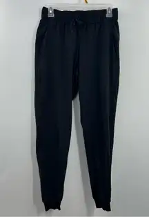 Lululemon On the Fly Jogger *Luxtreme black size 4  comfort stretch