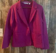 Isaac Mizrah women's quilted blazer purple. Pockets in the front size small