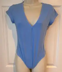 MONROW Cap Sleeve V Neck Bodysuit Blue Size Small NWT‎