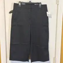 DKNY women's size 2 long wide stretch leg bermuda walking capri shorts 29" waist