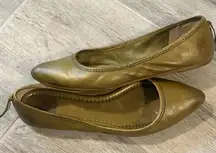 FRYE Regina Pointed Toe Leather
Ballerina Ballet Flats Size 9
Olive Green