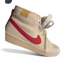 Nike Court Royale 2 Mid Sneaker Women 9 White w/Pink Swoosh Hightop