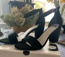 Brand New in Box Black Suede Strappy Open Toe Chunky Sandals High Heels 8.5