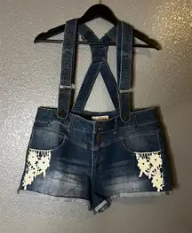 No Boundries Denim Overall Shorts Women’s XL Lace Trim Jean Shortalls W36
