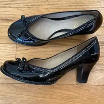 Clarks  Bombay lights black patent leather heels 8