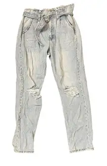 KanCan‎ Hi Rise Belted Paperbag Mom Jeans Distressed Light Wash Denim Women 29