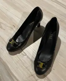 LAUREN Ralph Lauren class logo black pump heels size 6 B