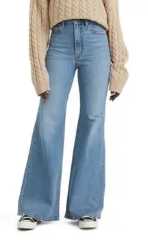 Levi's Ribcage Bell Flare Jeans High Rise Light Wash Denim sz 26