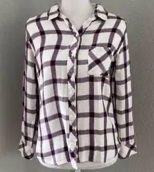 Rails  Hunter White, Red, & Navy Blue Plaid Flannel Shirt Small