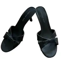 ✨ Black Heel Sandals
LOWER EAST SIDE✨