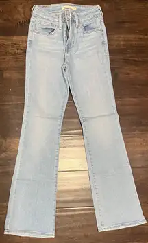 725 High-Rise Bootcut Jeans