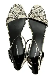 Amazon Essentials python embossed heels women’s size 11