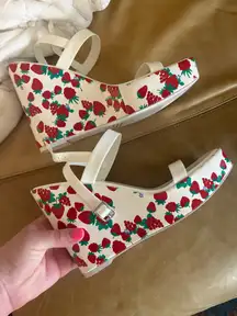 Betsey Johnson Wedges