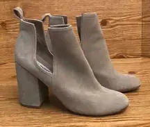 Steve Madden open side taupe suede booties size 8.5