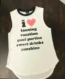 Sleeveless T shirt/Tank‎ Size S