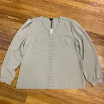 Coco + Carmen Womens Top Long Sleeve V Neck Studded Blouse Size Small/Medium NWT