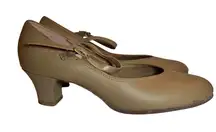 Capezio Dance Theater Heels Size 8 tan beige neutral shoes