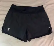 On Cloud Women’s Black Medium Running Shorts Double Layered