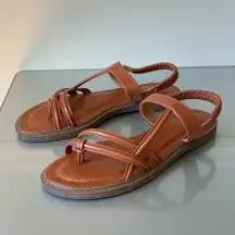 Women’s Brown Strappy Flat Sandals with Toe Loop – Size 6.5 – Comfortable Elastic Back