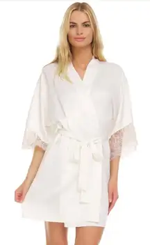 Sydney Robe