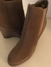 Michael Kors women chestnut brown platform wedge boots US 7.5