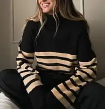 Round Neck Striped Knitted Sweater NAKD