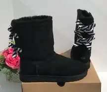 Bailey Bow Diagonal Stripes