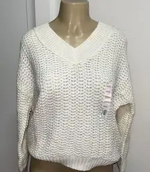 NWT SO Preppy Knit V-Neck Pullover Plush Sweater M