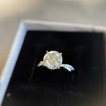 New Certified S925 Sterling Silver solitaire 2ct VVS1 D moissanite/engagement 7