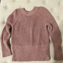 Universal Threads pinkish sweater