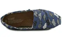 Toms Tom’s Blue Cloud Canvus Slip On Shoes ‘Singing in the Rain’ Women’s 6