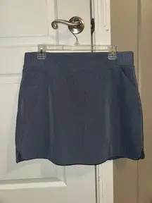 32 degrees hot cold denim blue colored athletic skirt with shorts underneath