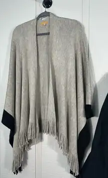 Tamara Tan and Black Sweater  Poncho Size Small/Medium EUC