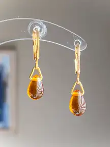 Handmade amber mini teardrop Czech glass simple minimalist earrings💛