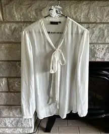 Women's White Long Sleeve Blouse Bow Collar Size L