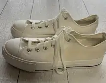 Sincerely Jules White Canvas Vince Sneakers Size 10M