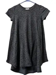 LuLaRoe Woman Star Pattern Short Sleeve Shirt Size 8 Polyester Blend‎ Stretch