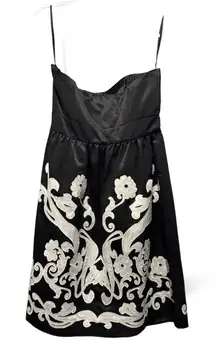 White House Black Market Floral Applique Party Tea Dress Stapless Womens Size 6