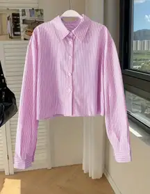 Boutique NWOT Pink Striped Cropped  Women's Top with Bow Detail in Back