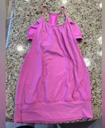 Lululemon bright Pink Athletic Tank Top with built in bra size 8 no flaws