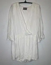 Anthropologie Asi3nna Anthro White Lace Shorts Romper EUC Sz Lg Lined Crochet Lace Summer