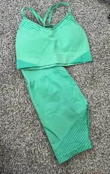 Matching workout set