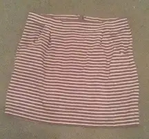 Gap grey and white striped skirt w/ pockets!