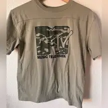 💛Olive Green MTV Throwback Cropped Tee Shirt